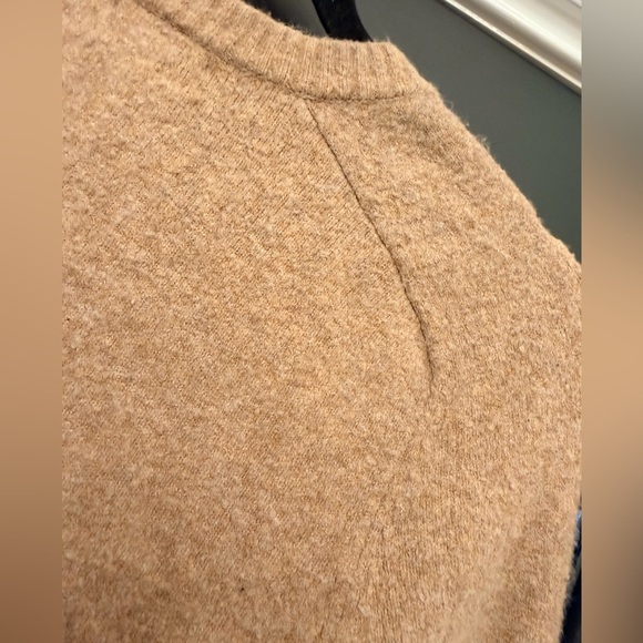 J. Crew Men's Camel Crewneck Sweater From The Extra Soft Collection-Size M - Picture 5 of 12